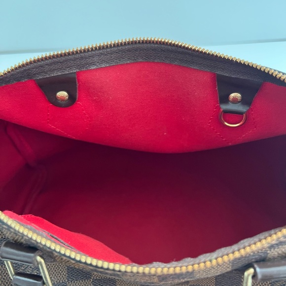 Authentic Louis Vuitton Speedy 30 - Picture 10 of 11